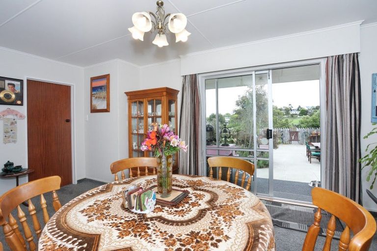 Photo of property in 28 Park View Avenue, Feilding, 4702