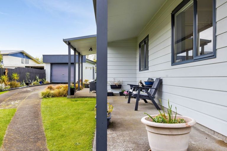 Photo of property in 17 Rewa Street, Inglewood, 4330