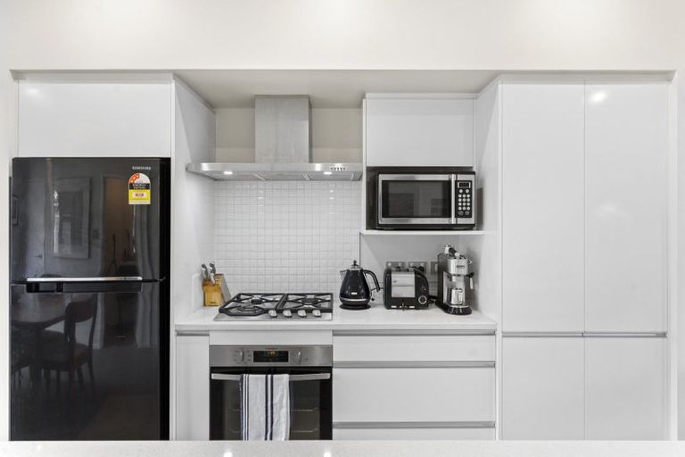 Photo of property in 11 Saltmarsh Road, Hobsonville, Auckland, 0616