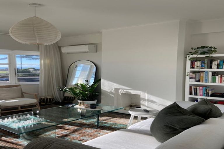 Photo of property in 4/541 Marine Parade, Napier South, Napier, 4110