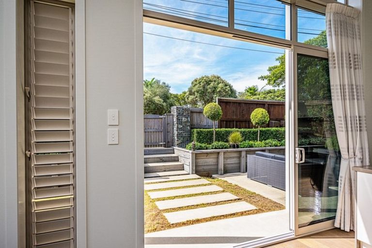 Photo of property in 9 Wharf Road, Albany, Auckland, 0632