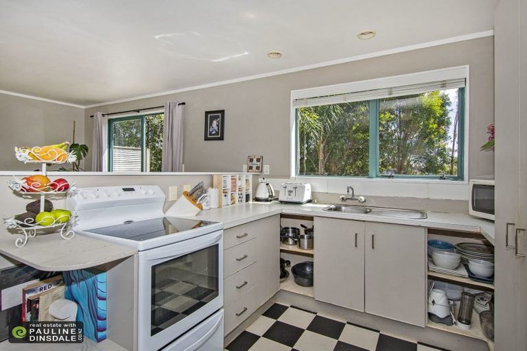 Photo of property in 37 Station Road, Te Kamo, Whangarei, 0112