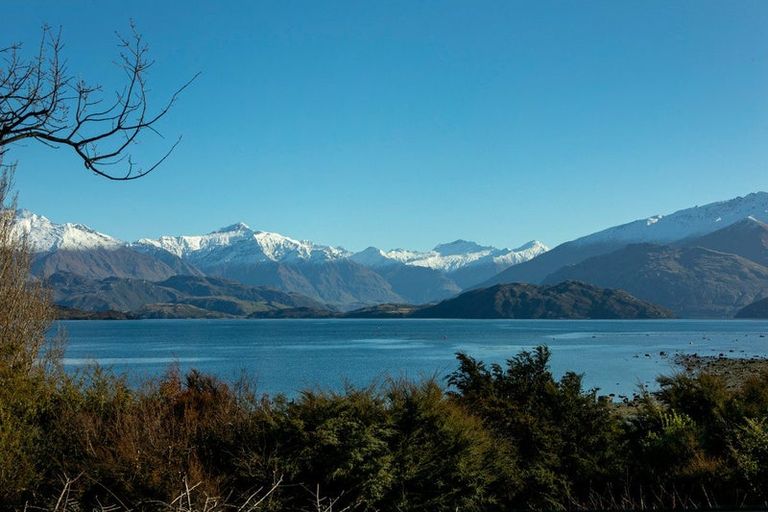 Photo of property in 337 Beacon Point Road, Wanaka, 9305