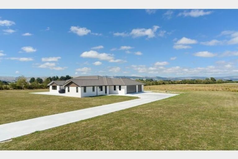 Photo of property in 7 Hartwell Drive, Kelvin Grove, Palmerston North, 4470