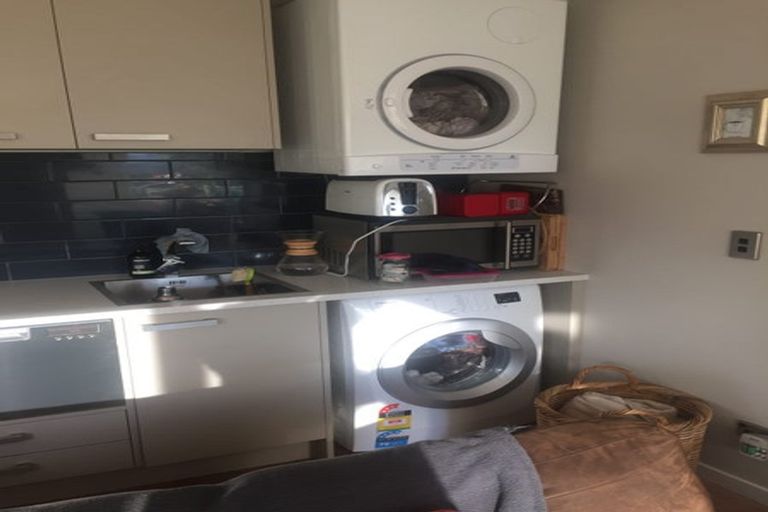 Photo of property in 77 Orangi Kaupapa Road, Northland, Wellington, 6012