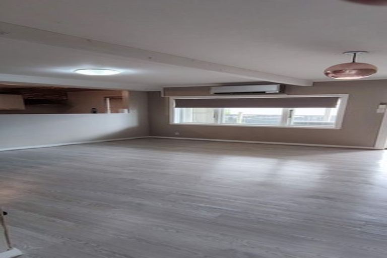 Photo of property in 4 Mills Road, Brooklyn, Wellington, 6021