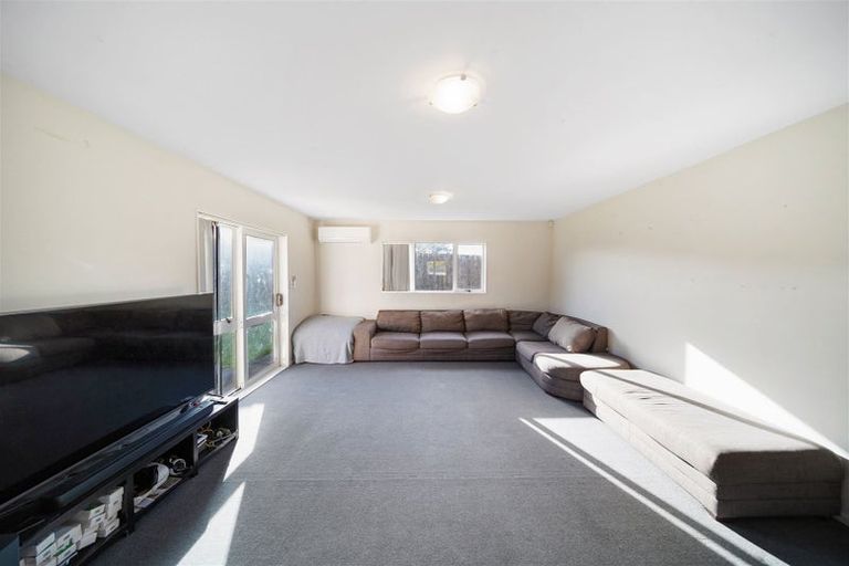 Photo of property in 35 Lachlan Place, Favona, Auckland, 2024