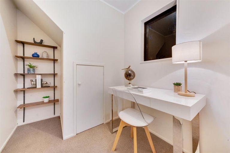 Photo of property in 94a Konini Road, Titirangi, Auckland, 0604