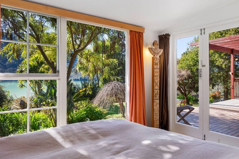 Photo of property in 810a Queen Charlotte Drive, Havelock, 7281