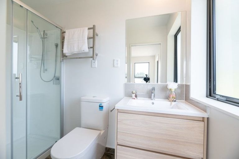 Photo of property in 4 Piccolo Court, Kumeu, 0810