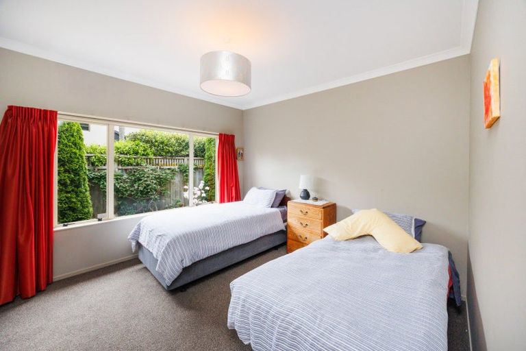 Photo of property in 11 Pastoral Lane, Hokowhitu, Palmerston North, 4410