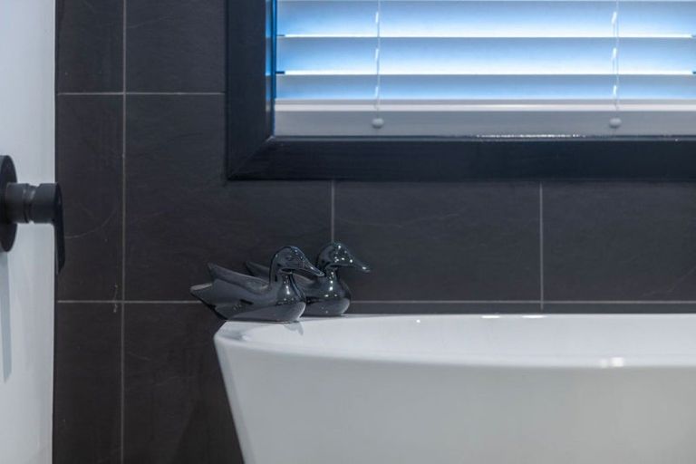 Photo of property in 24 Tower Crescent, Durie Hill, Whanganui, 4500