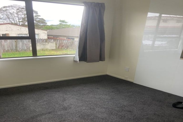 Photo of property in 67 Sunvue Road, Glen Eden, Auckland, 0602
