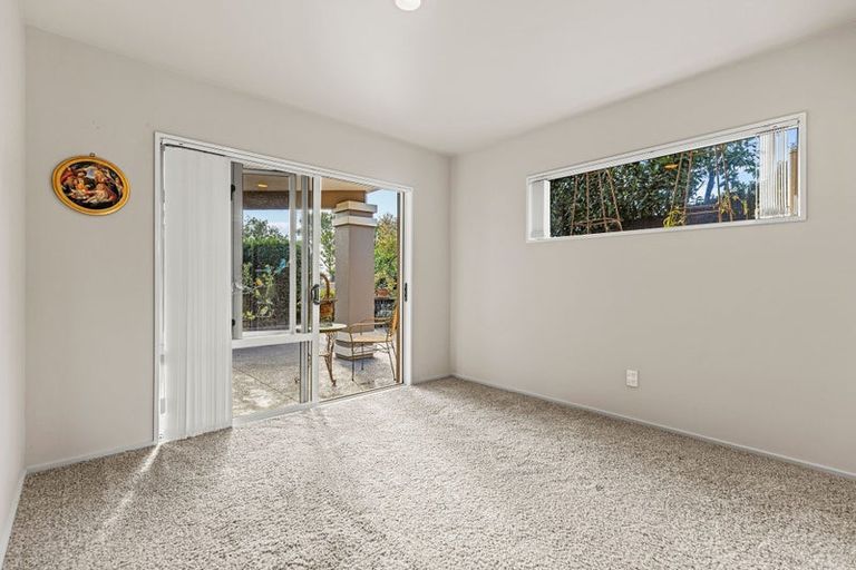 Photo of property in 16 Highcrest Heights, Westmorland, Christchurch, 8025