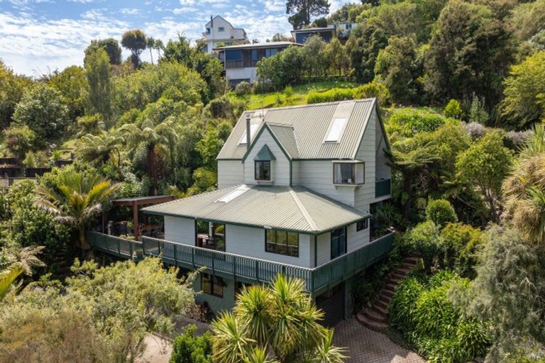 Photo of property in 102 Tosswill Road, Tahunanui, Nelson, 7011