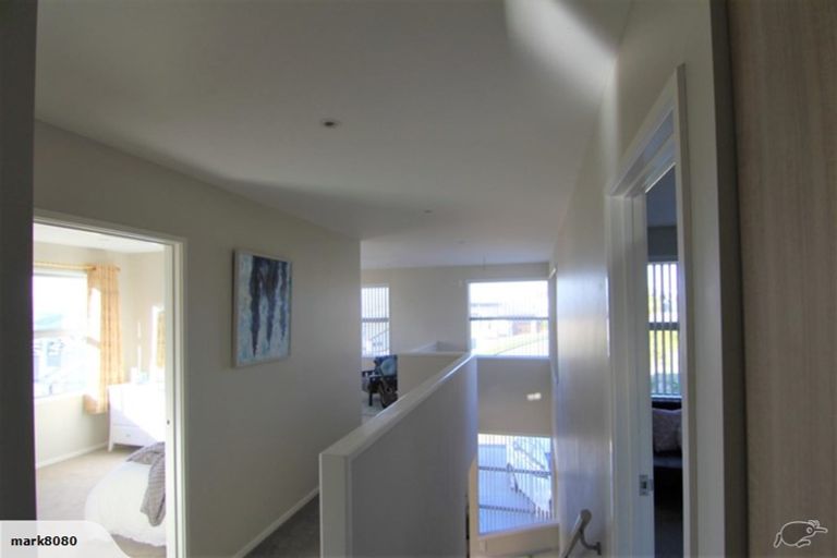 Photo of property in 27a Comber Place, Johnsonville, Wellington, 6037