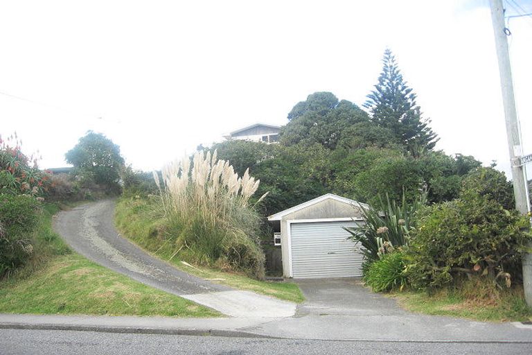 Photo of property in 136 Wellington Road, Paekakariki, 5034