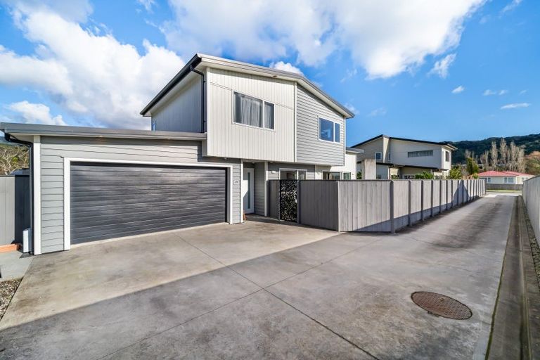 Photo of property in 20b Moohan Street, Wainuiomata, Lower Hutt, 5014