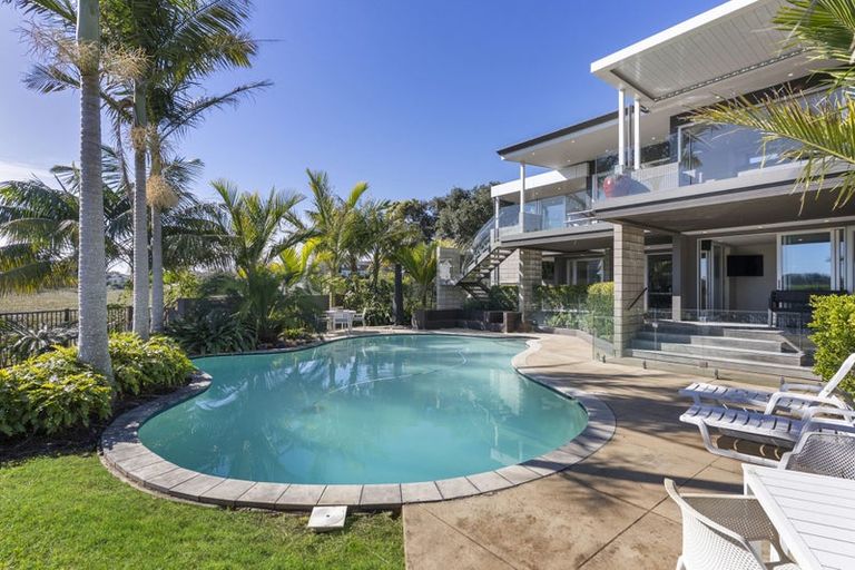 Photo of property in 53 Walter Street, Hauraki, Auckland, 0622