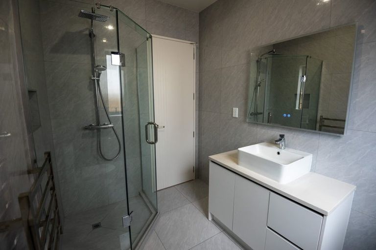 Photo of property in 6 Bremner Ridge Street, Flat Bush, Auckland, 2019