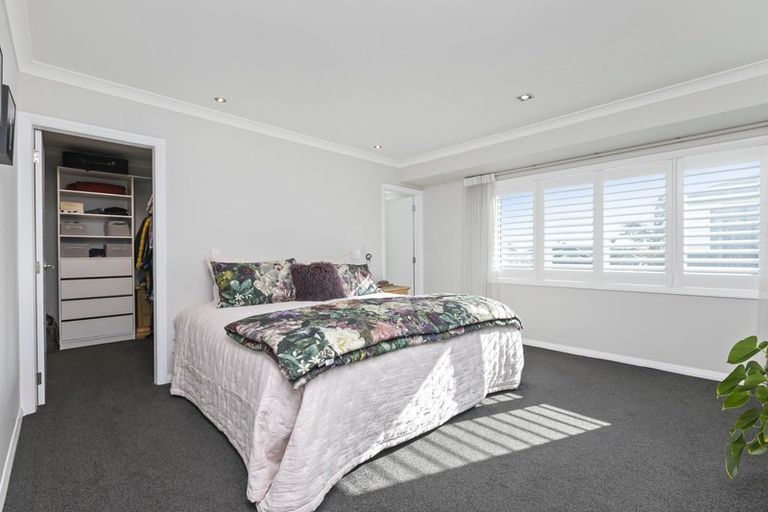 Photo of property in 198 Marine Parade, Mount Maunganui, 3116