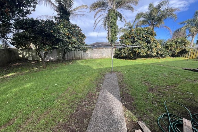 Photo of property in 1/66 Beach Road, Pahurehure, Papakura, 2113