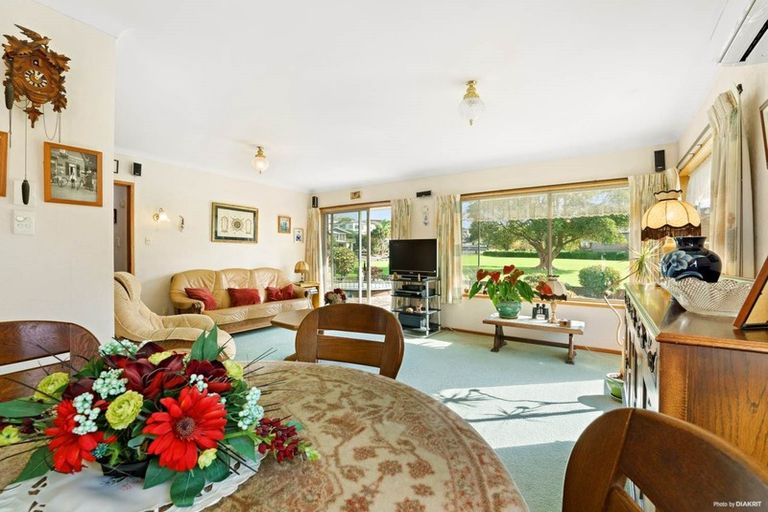 Photo of property in 2/25 Mccrystal Avenue, Bucklands Beach, Auckland, 2012