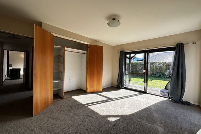 Photo of property in 63 Beachville Road, Redcliffs, Christchurch, 8081