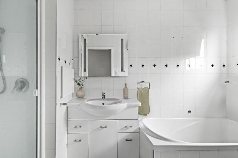 Photo of property in 24 Caxton Street, Onekawa, Napier, 4110