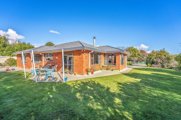 Photo of property in 5 Tararua Crescent, Otaki, 5512
