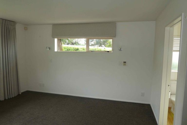 Photo of property in 206a Royal Road, Massey, Auckland, 0614