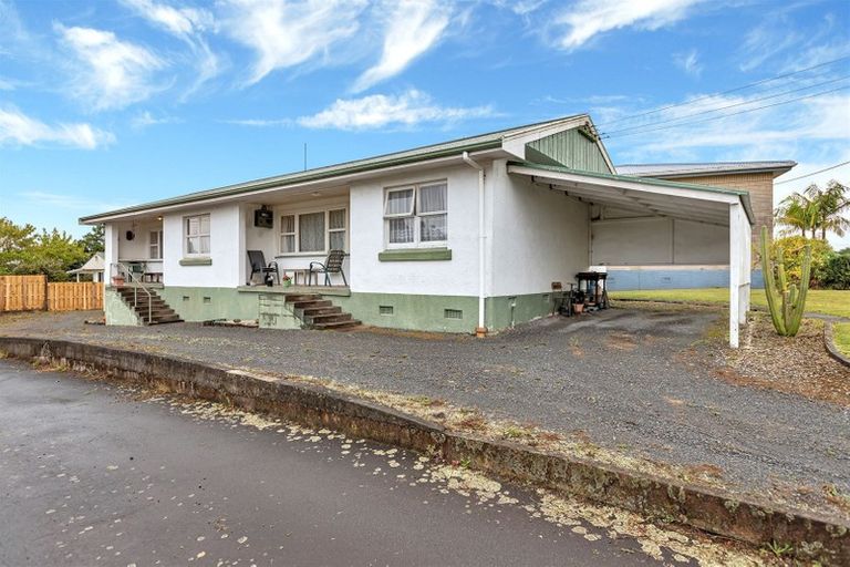 Photo of property in 21 Ford Avenue, Te Kamo, Kamo, 0112