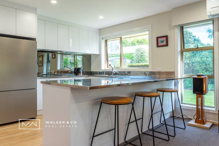 Photo of property in 2/54 Heretaunga Square, Silverstream, Upper Hutt, 5019