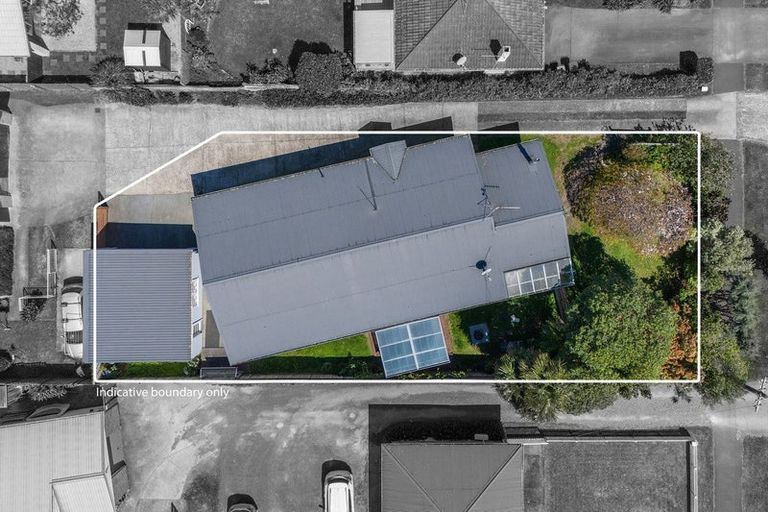 Photo of property in 12 Carisbrooke Street, Katikati, 3129