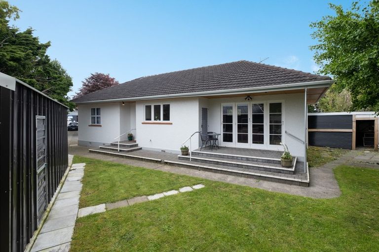 Photo of property in 51 Union Street, Hawera, 4610