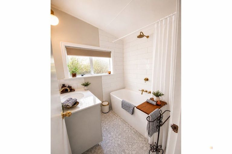 Photo of property in 260 Talbot Street, Geraldine, 7930