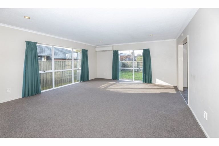 Photo of property in 2/47 Parnwell Street, Burwood, Christchurch, 8083