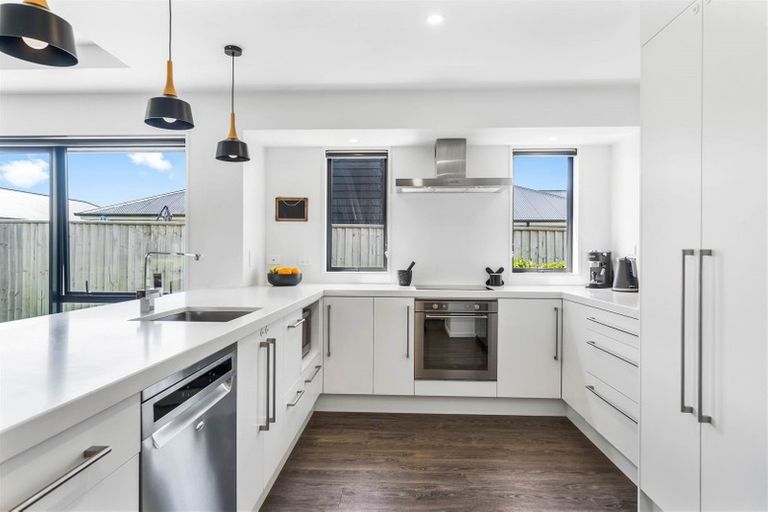 Photo of property in 31 Lewis Crescent, Rolleston, 7614