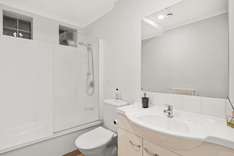 Photo of property in 2/281 Maunganui Road, Mount Maunganui, 3116