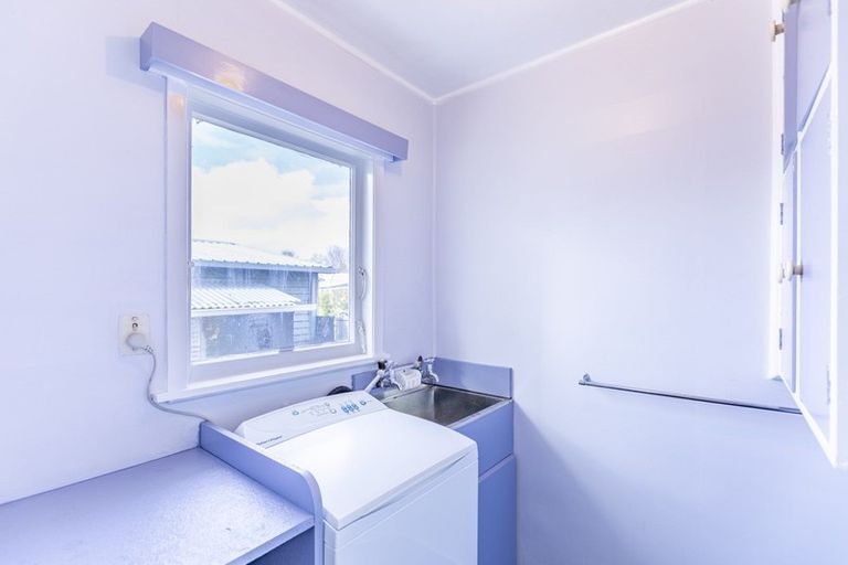 Photo of property in 65 Great North Road, Waipawa, 4210