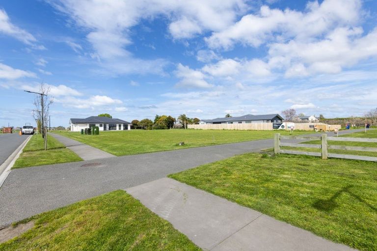 Photo of property in 10 Allan Avenue, Makauri, 4071