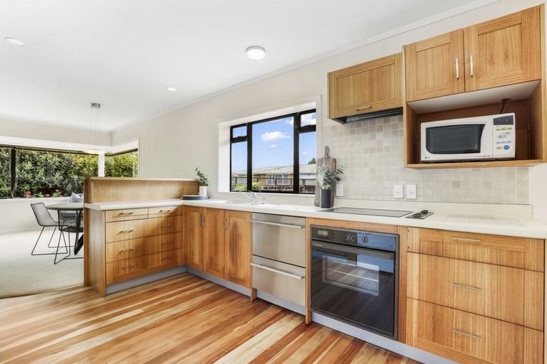 Photo of property in 22 Kensington Place, Fairfield, Hamilton, 3214