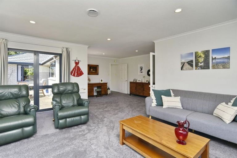 Photo of property in 20 Innisfree Place, Northwood, Christchurch, 8051