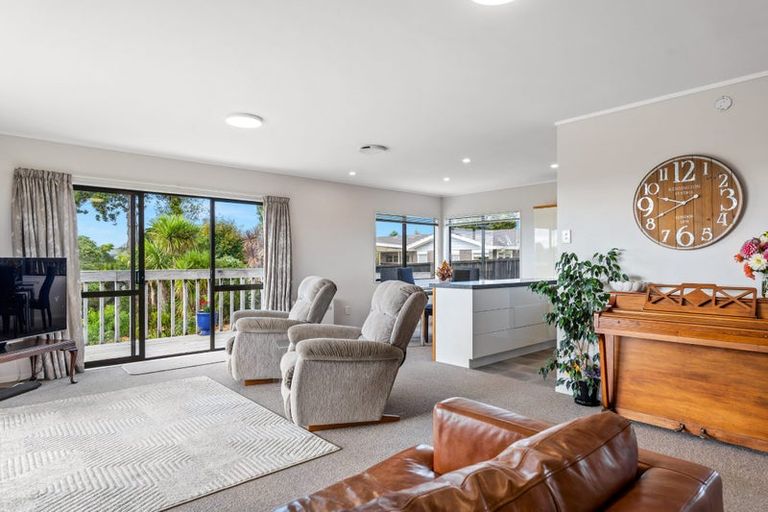 Photo of property in 13 Grand View Road, Te Kamo, Whangarei, 0112