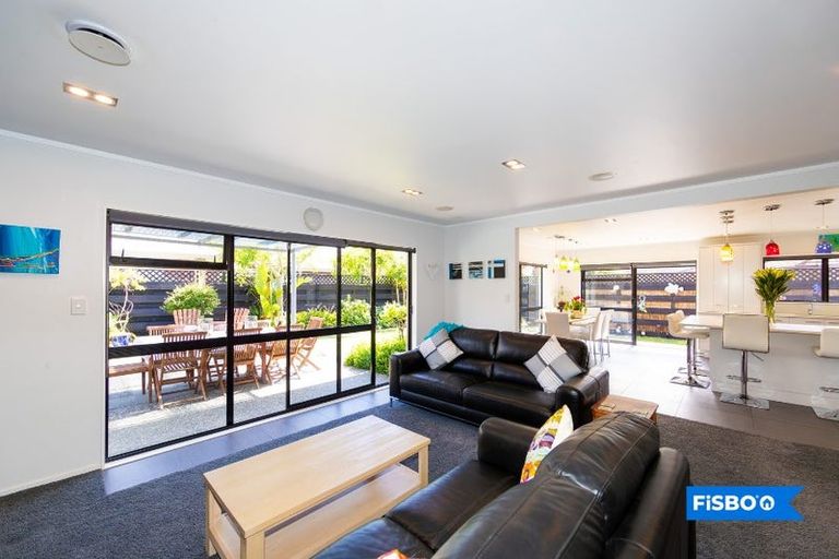 Photo of property in 66 Hetley Crescent, Taradale, Napier, 4112