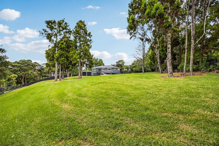 Photo of property in 6 Walker Road, Henderson Valley, Auckland, 0612