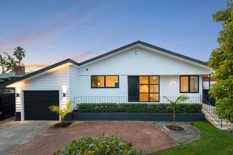 Photo of property in 48 Sylvia Road, Hillcrest, Auckland, 0627