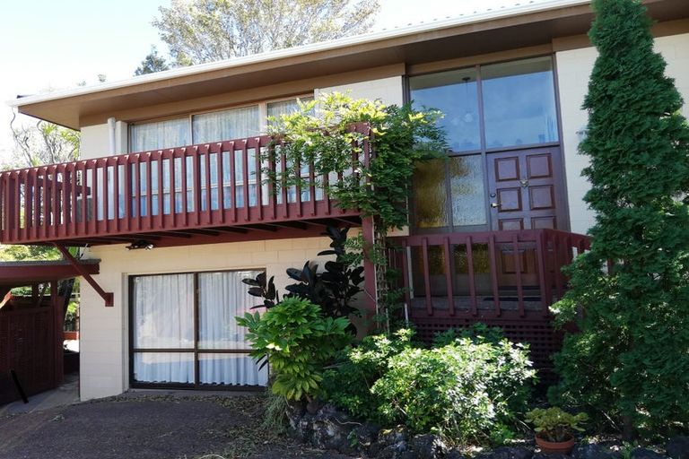 Photo of property in 2/92 Sartors Avenue, Browns Bay, Auckland, 0630