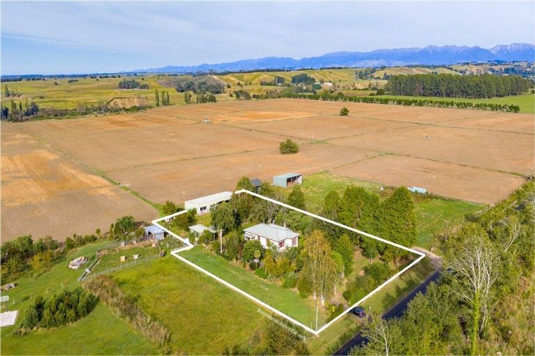 Photo of property in 97 Matheson Road, Tikokino, 4274