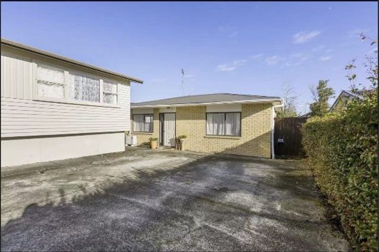 Photo of property in 37 Minaret Drive, Bucklands Beach, Auckland, 2014